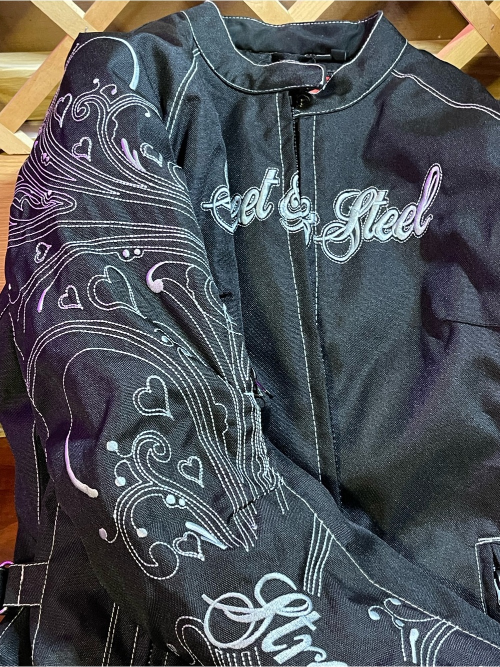 NWOT Women’s Sz M “Street & Steel Heartthrob”Motorcycle Riding Jacket /Pristine/ - Picture 5 of 16